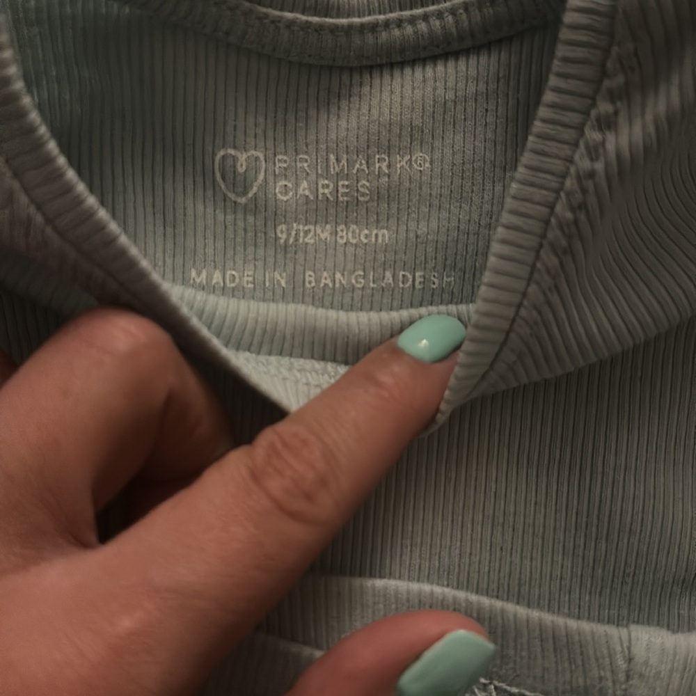 Two Primark sets - Picture 4 of 5